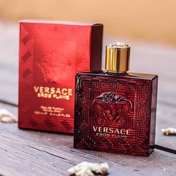 Versace Men's Eros Flame Eau de Parfum 100 ml in red